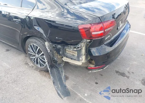 2018 Volkswagen Jetta 1.4T Se/1.4T Wolfsburg Edition from USA, damaged, VIN 3VWB67AJ2JM242226